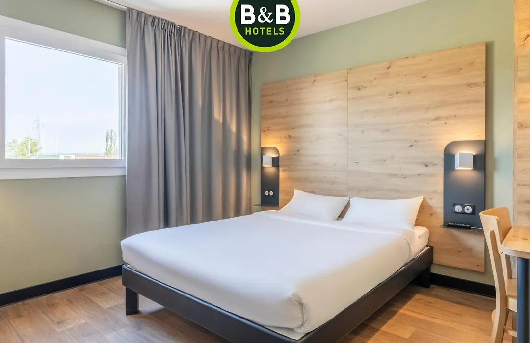 B&B HOTEL Saint-Martin-de-Crau Alpilles Camargue-1